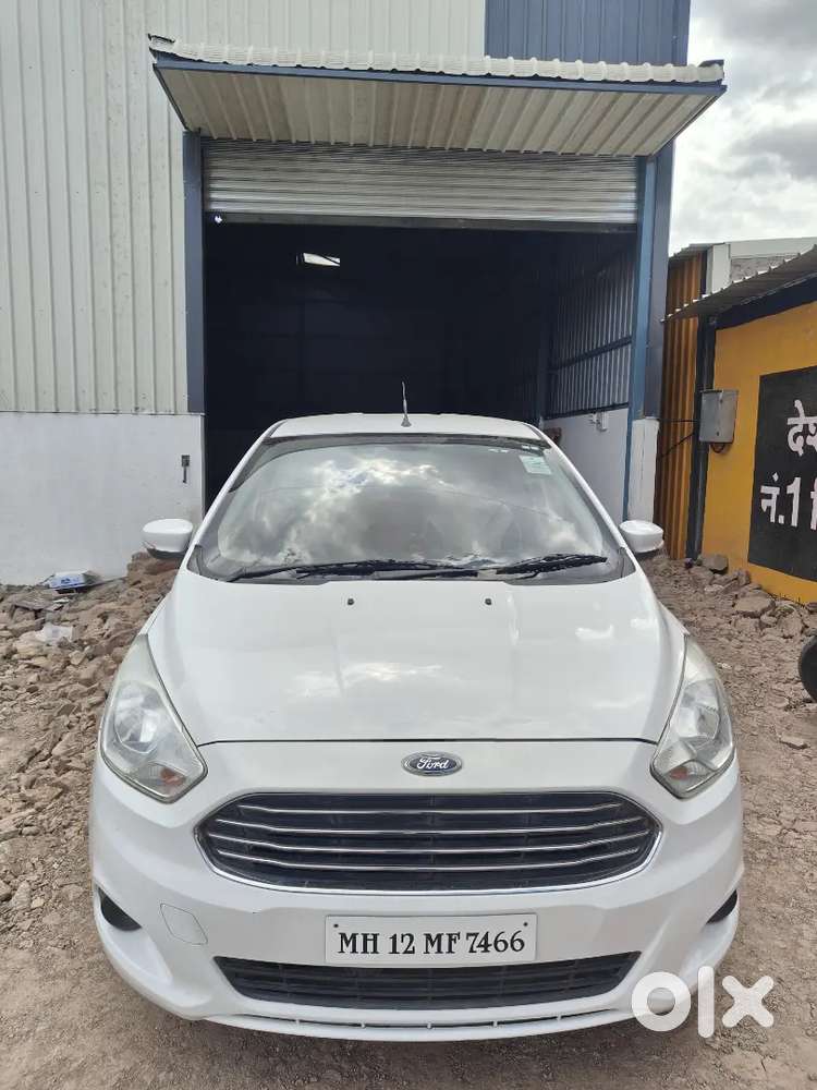 Ford Figo Titanium 2015 Petrol+cng  Rc Updated  92,000 Km