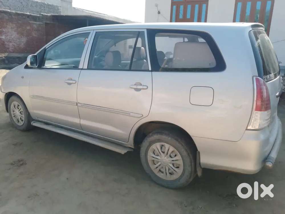 Toyota Innova 2010 Diesel 108000 Km Driven