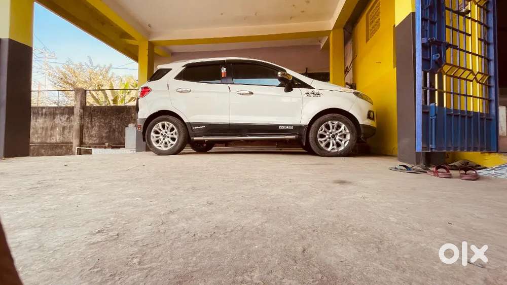 Ford Ecosport 2015 Petrol Well Maintained