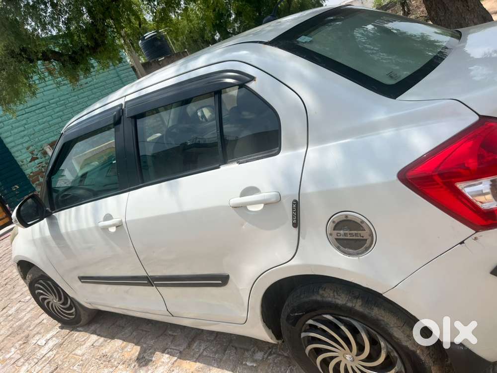 2nd Maruti Swift Dzire 2015 Diesel Manual
