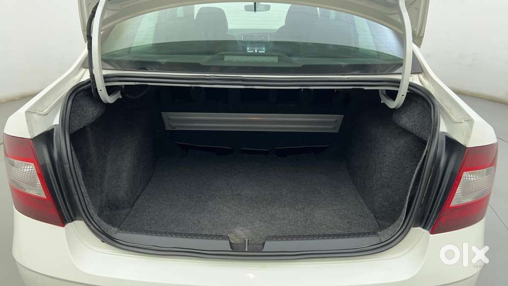 Skoda Rapid 1.0 Style At, 2021, Petrol