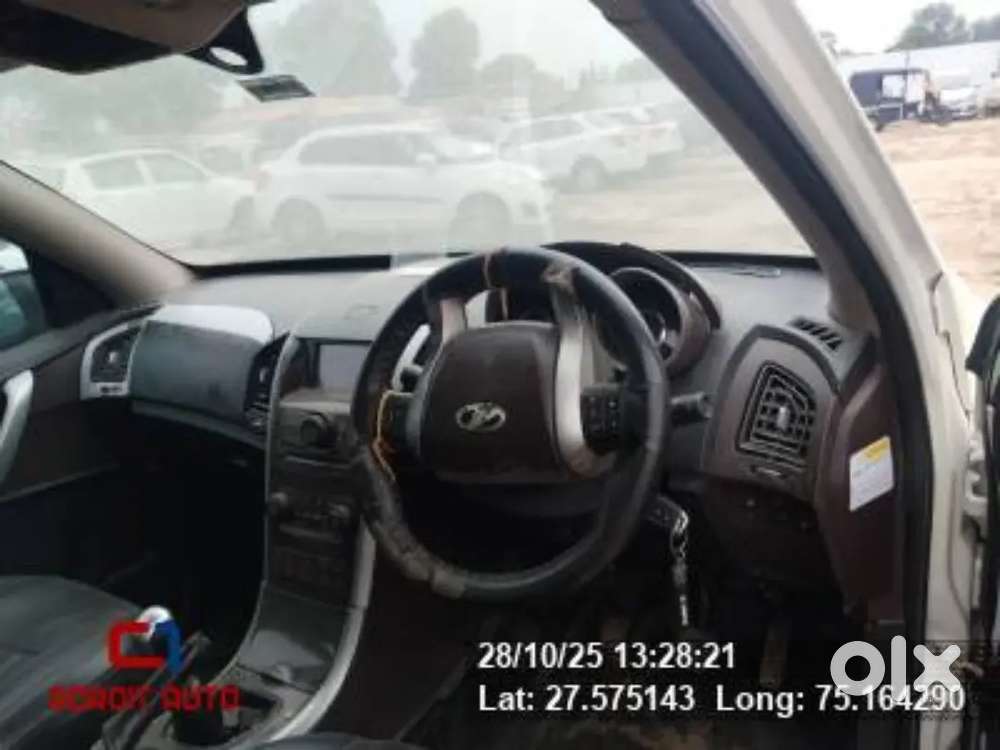 Mahindra Xuv500 2015