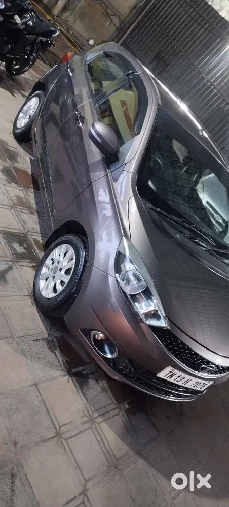 Tata Tiago Xz Top Model Single Owner Doctor Usage  Company Service