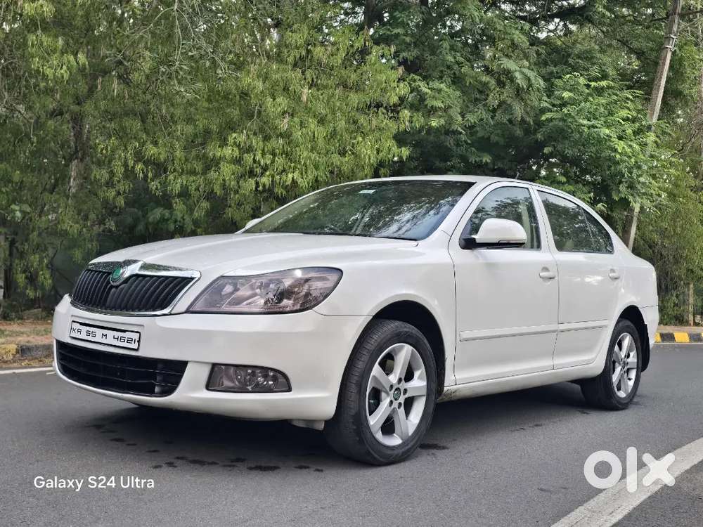 Skoda Laura Ambiente 2012 Diesel