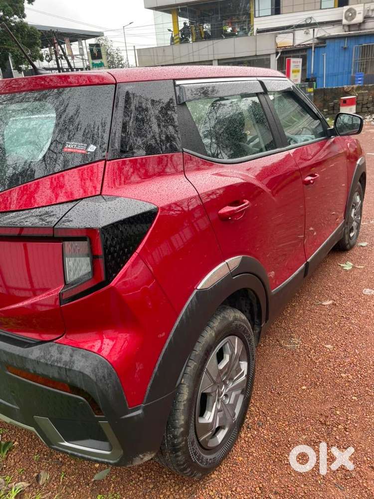 Mahindra Automatic Car 2024 Petrol Automatic