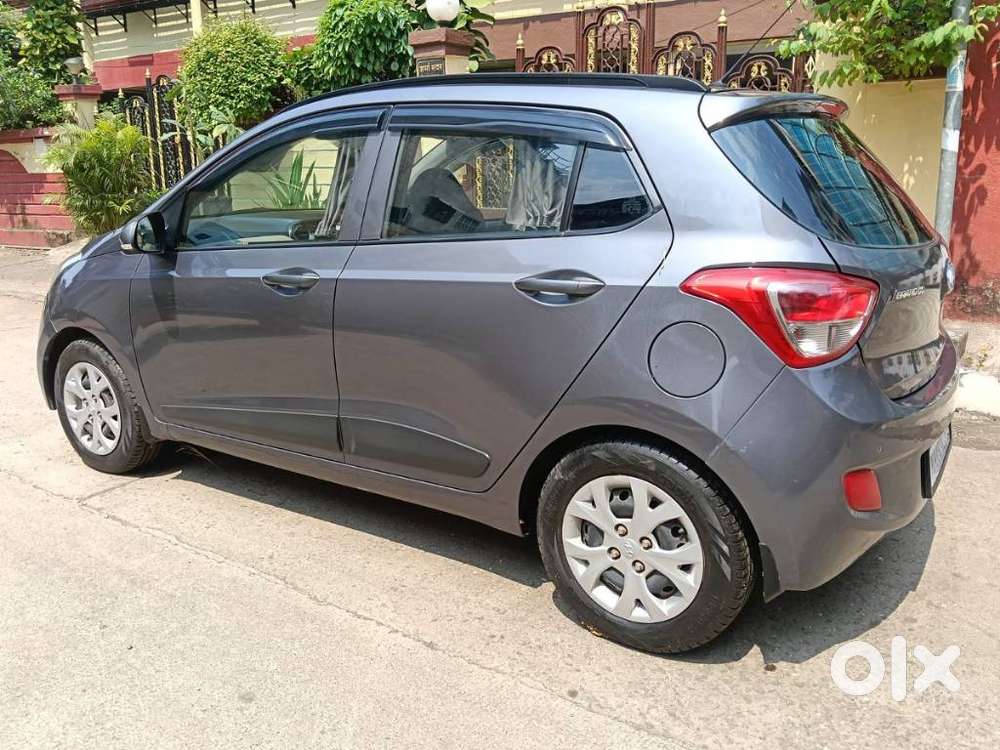 Hyundai Grand I10 Sportz, 2016, Petrol