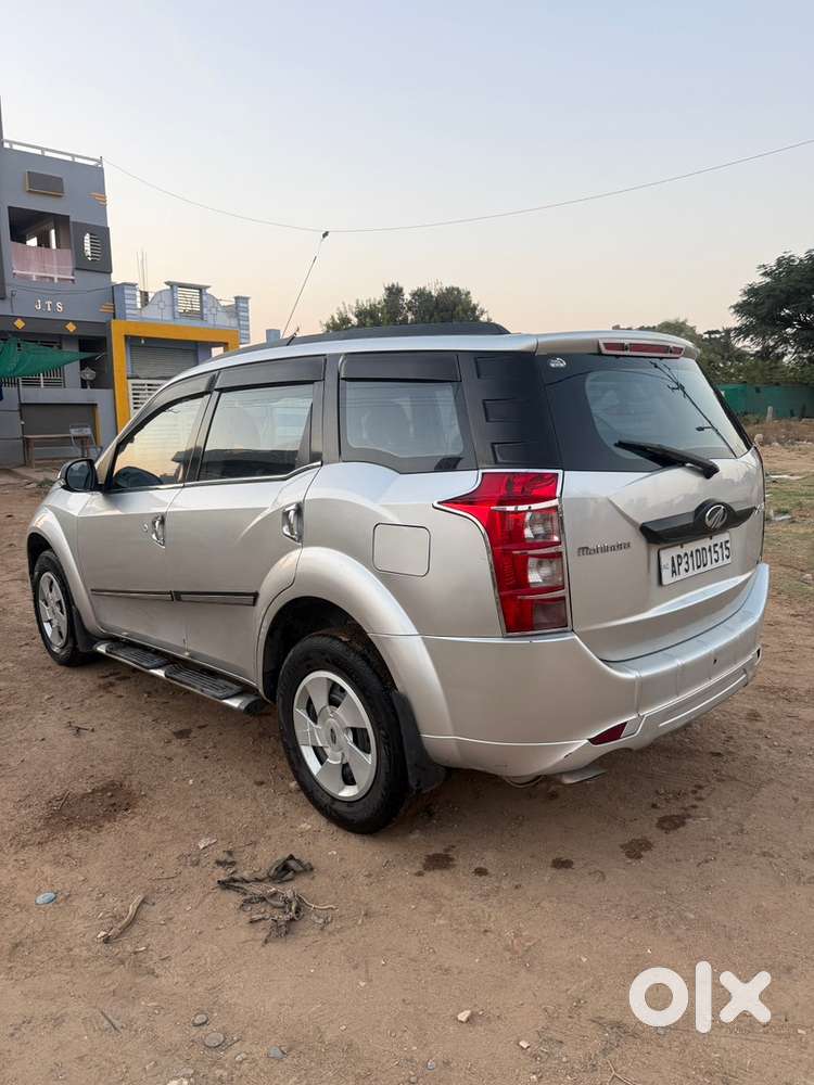 Mahindra Xuv500 Showroom Maintain Good Condition