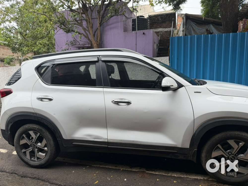 Kia Sonet Petrol 2023