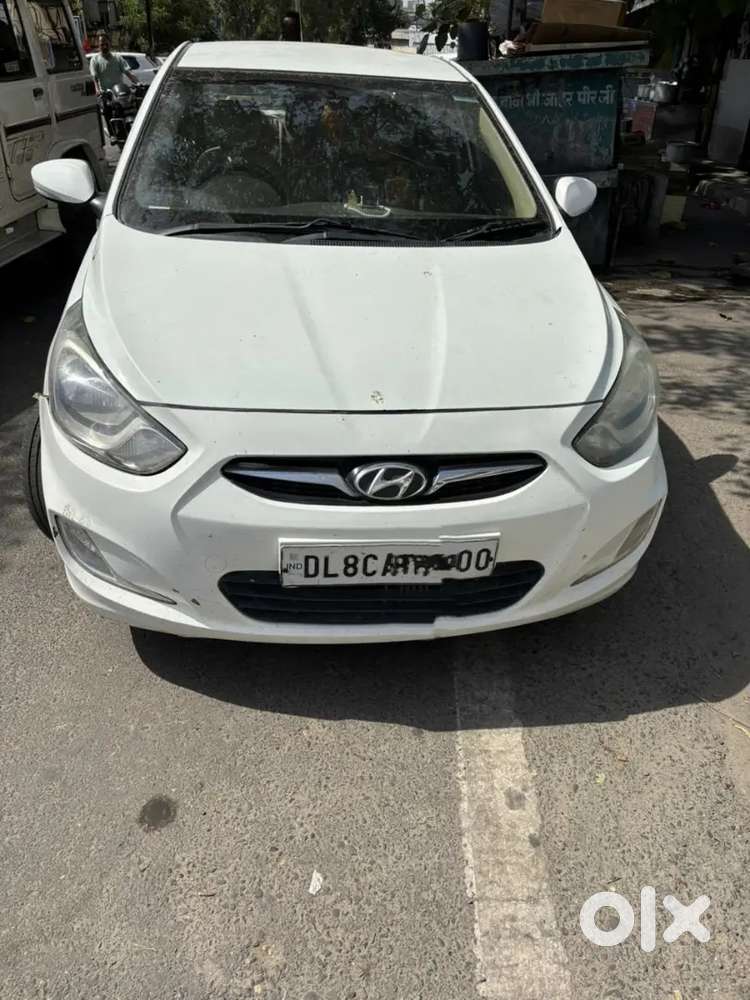 Hyundai Fluidic Verna 2012