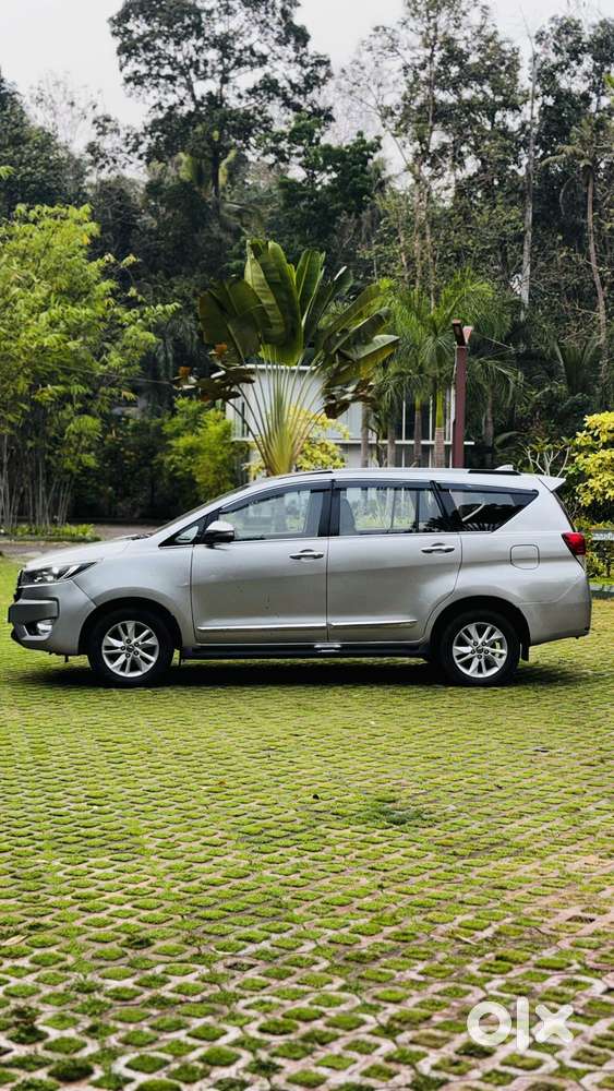 Toyota Innova Crysta 2.4 G Mt, 2017, Diesel