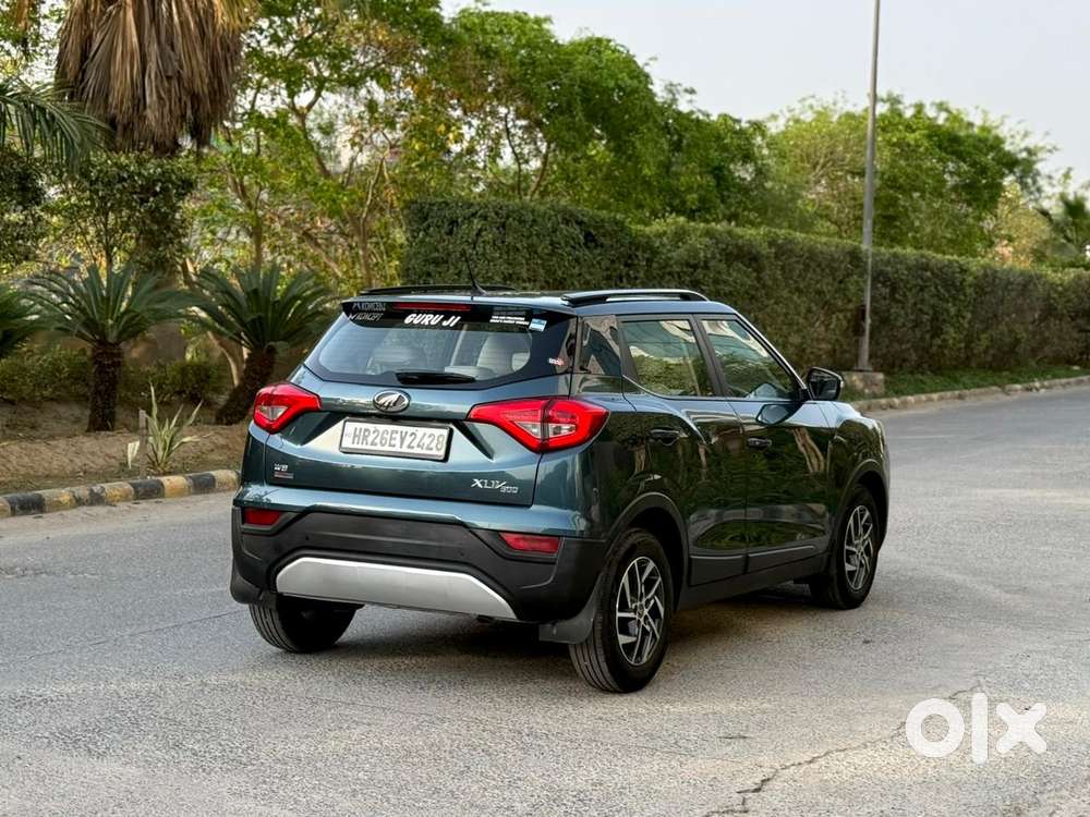 Mahindra Xuv300 1.2 W8 (o) Amt Petrol, 2022, Petrol
