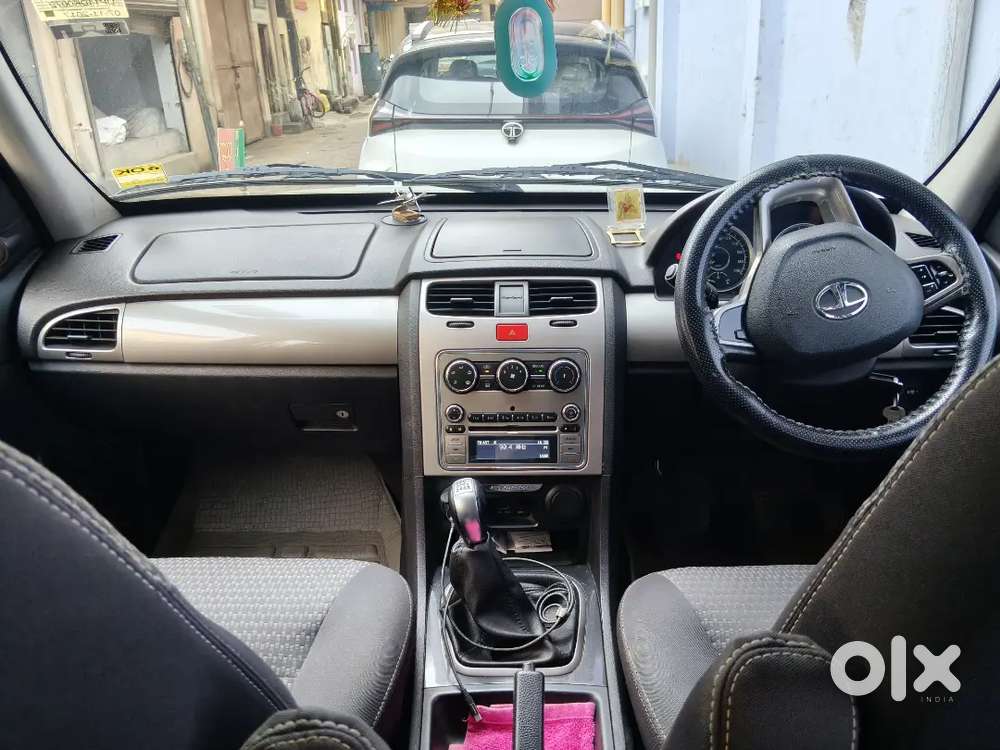 Tata Safari Storme 2017