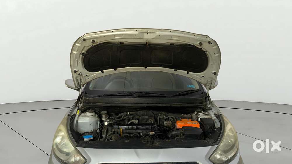 Hyundai Verna Fluidic 1.6 Vtvt Sx, 2013, Petrol