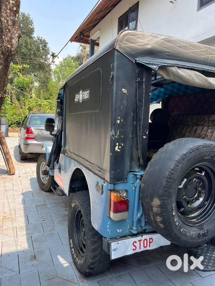 4x4 Mahindra Major Jeep