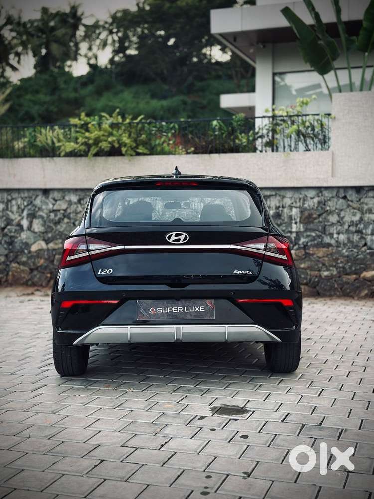 Hyundai I20 Sportz 1.2 Ivt, 2024, Petrol