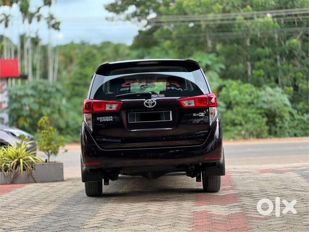 Toyota Innova Crysta 2022