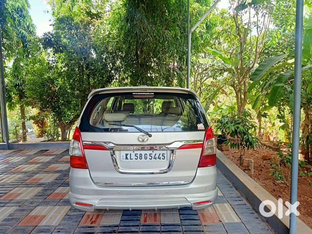 Toyota Innova Diesel 2012