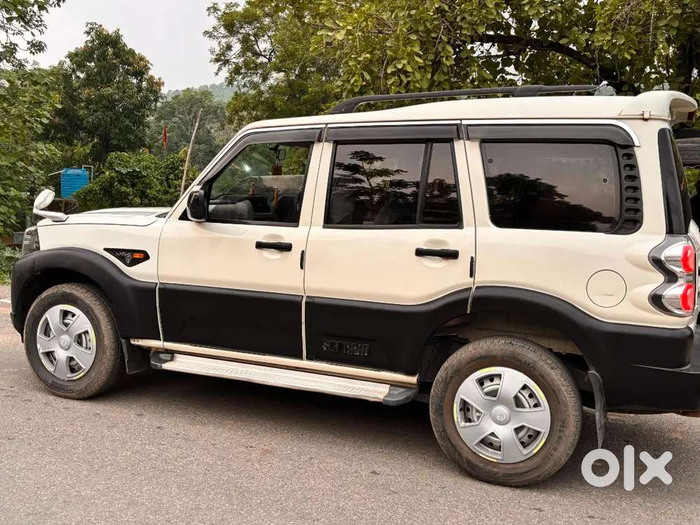 Mahindra Scorpio Classic 2015 Diesel 60000 Km Driven