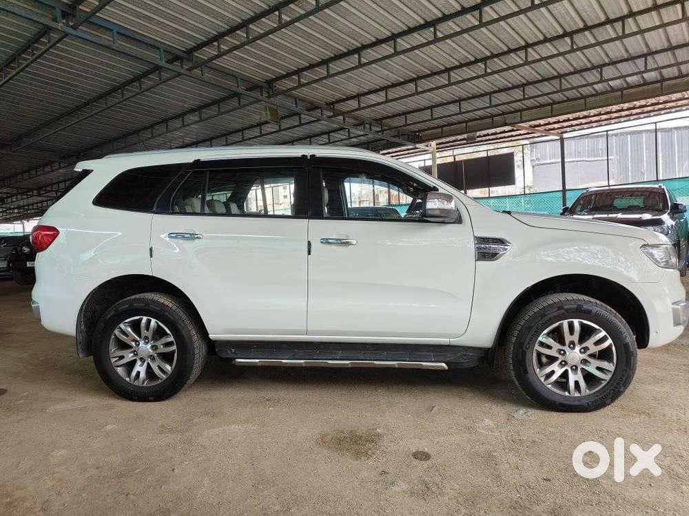 Ford Endeavour 3.2 Titanium At 4x4, 2017, Diesel