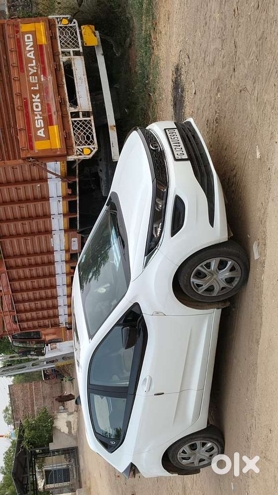 Tata Altroz 2024 Cng & Petrol Well Maintained One Handed Used