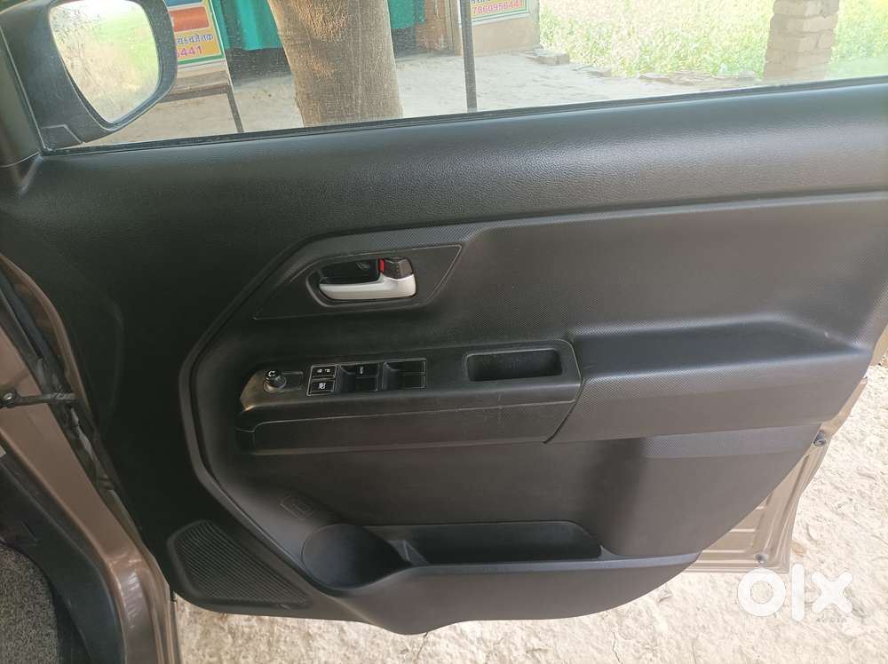 Well Maintained Car Like New. Spinny And Car24 Faraway
