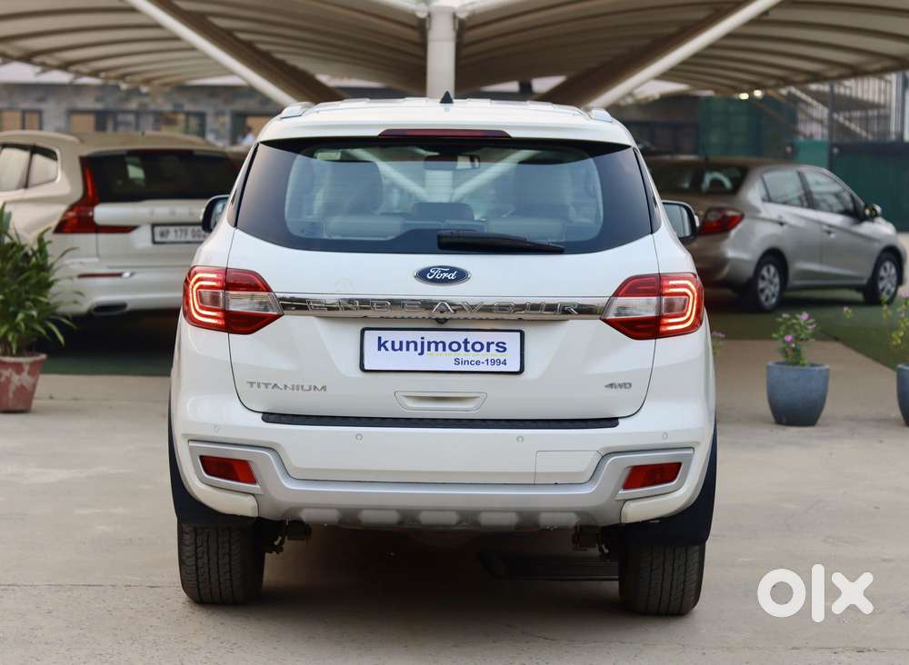 Ford Endeavour 3.2 Titanium At 4x4, 2017, Diesel