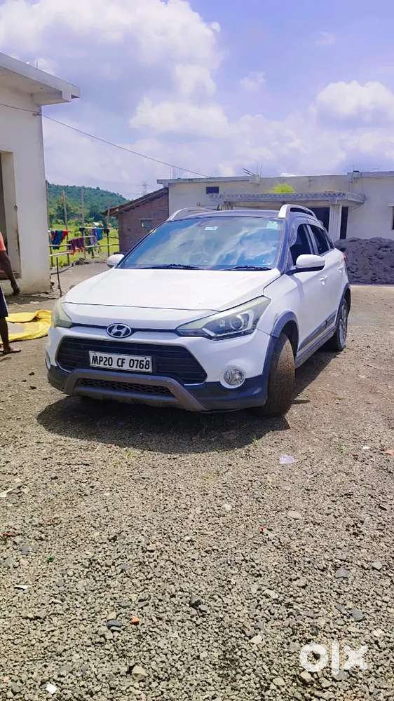 Hyundai I20 Active 2015 Petrol Well Maintained
