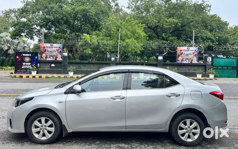 Toyota Corolla Altis G At, 2015, Petrol