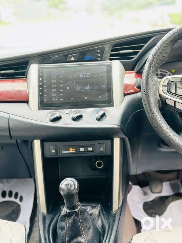 Toyota Innova Crysta 2.4 G Mt, 2017, Diesel
