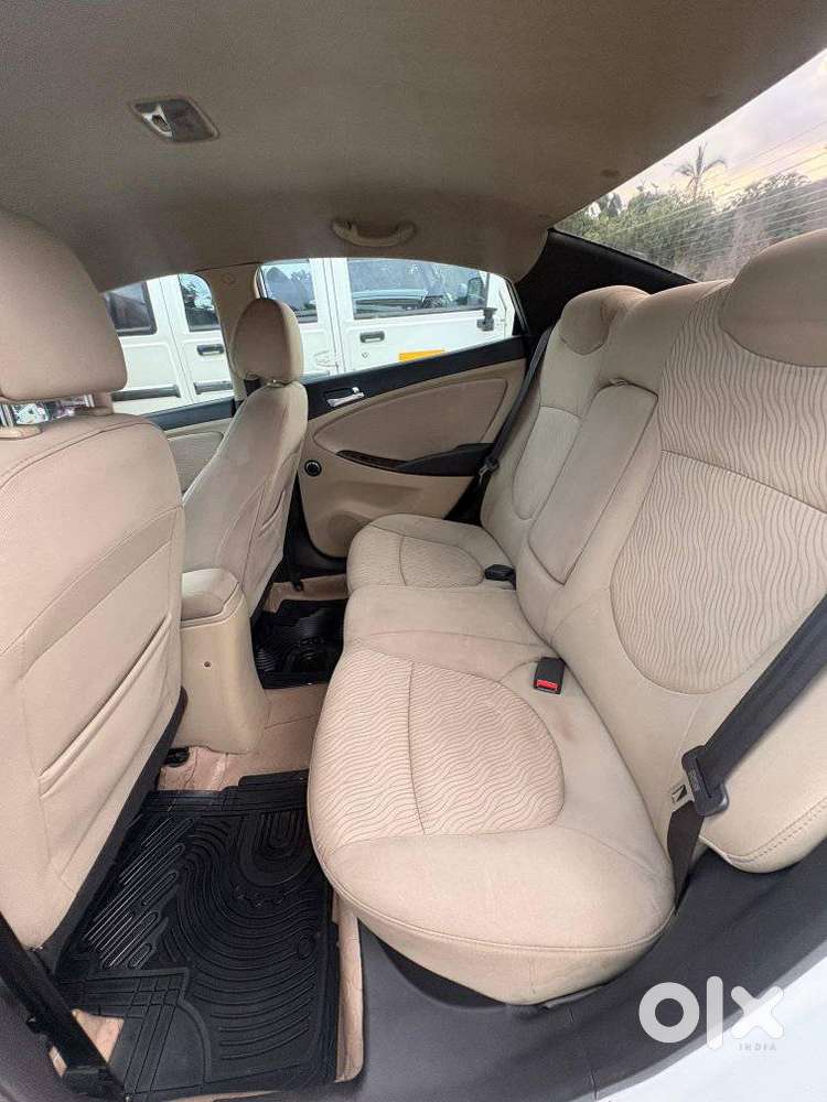 Hyundai Verna Fluidic 1.6 Vtvt, 2011, Diesel