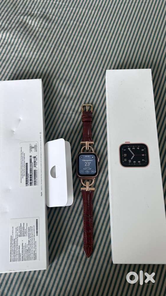 Apple Watch SE series Cellular GPS Rose Gold-40 MM