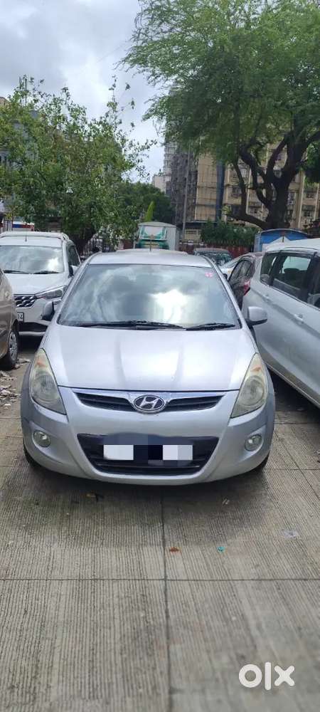 Hyundai I20 2011 Top Model Dr Used Car Silver Colour Showroom Conditio