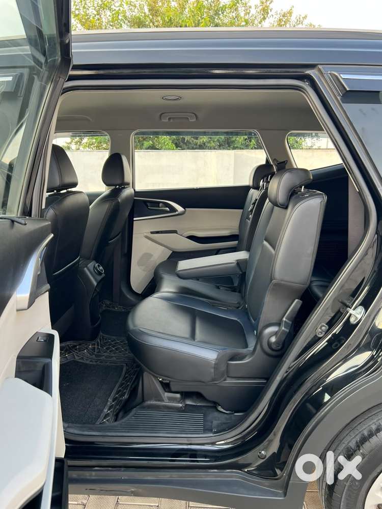 Kia Carens G 1.5 6mt Premium (o) 7-seater, 2024, Petrol