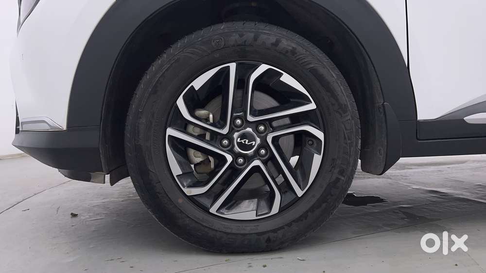 Kia Carens 1.4 Luxury Plus 6 Str, 2022, Petrol