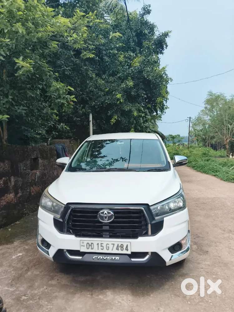 Toyota Innova Crysta 2017