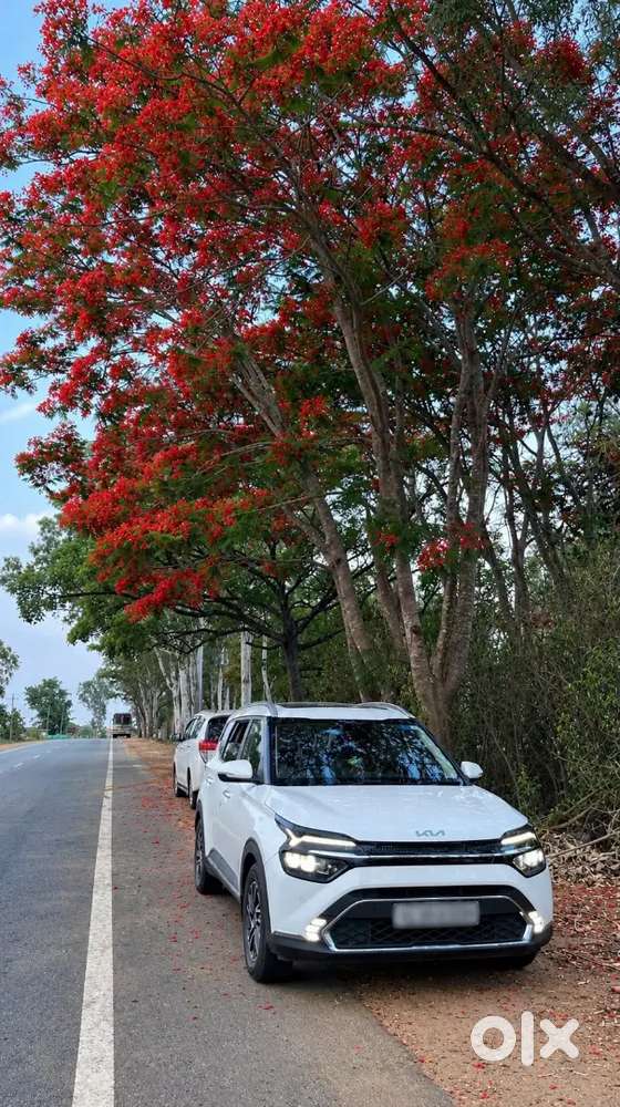 Kia Carens Luxury Plus Dct 2022