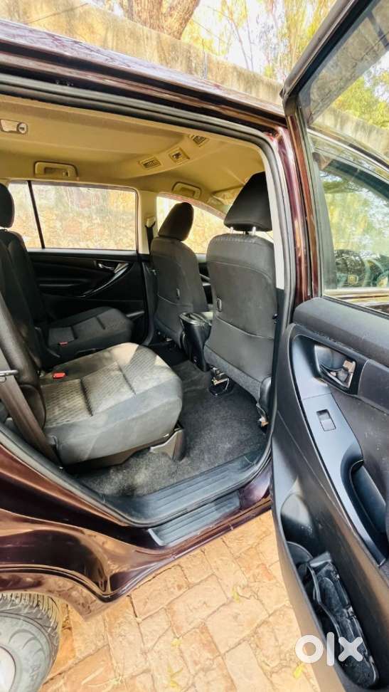 Toyota Innova Crysta 2.4 G Mt, 2018, Diesel