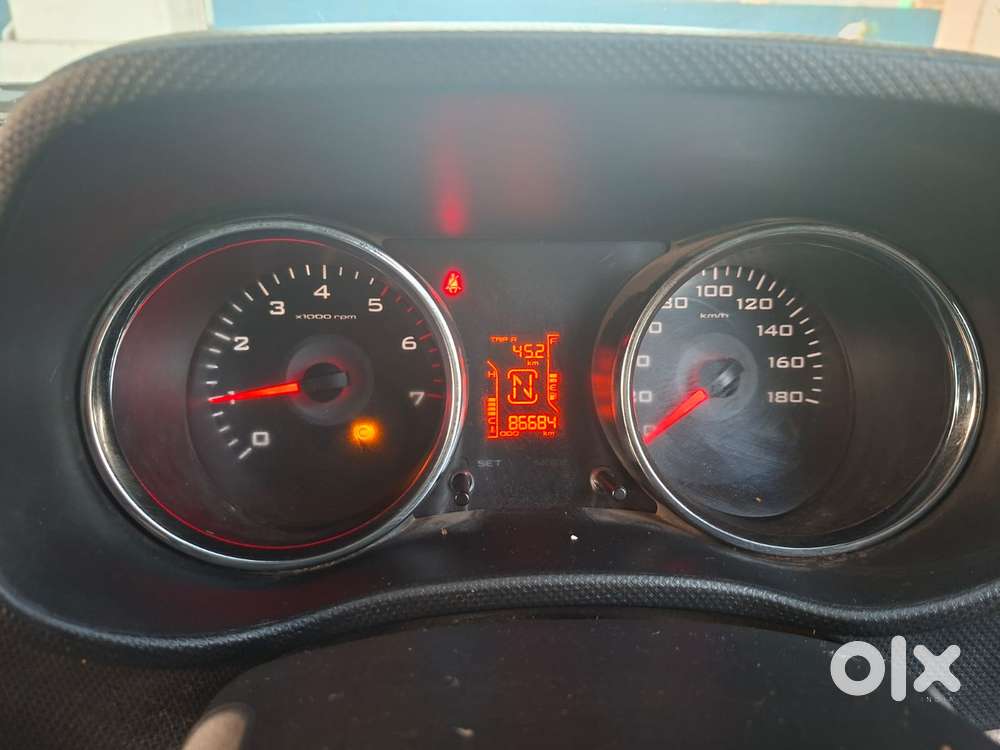 Mahindra Tuv 300 T8, 2016, Diesel