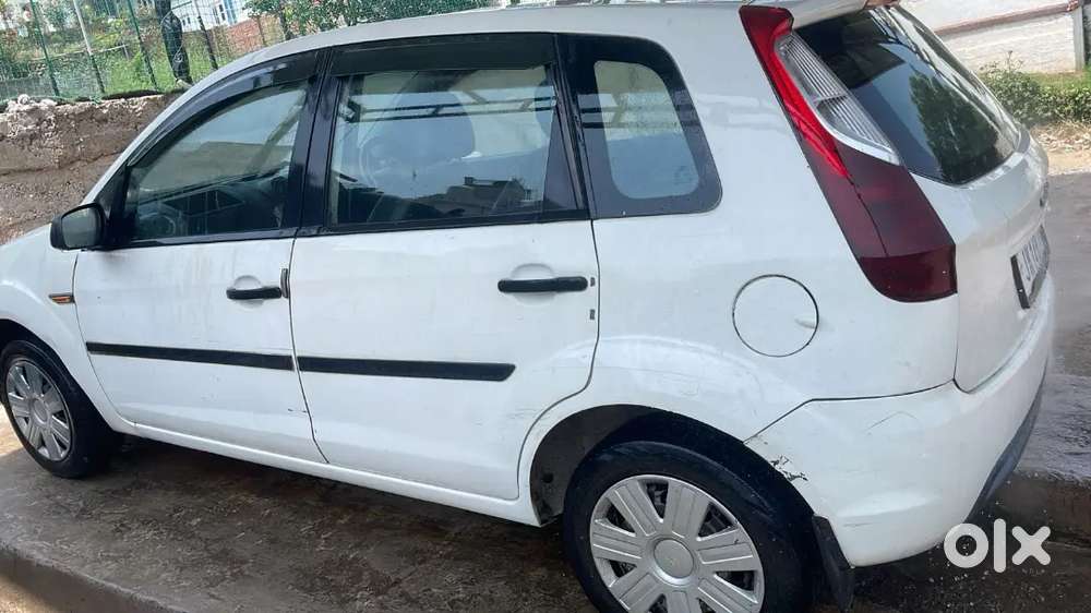 Ford Figo Petrol