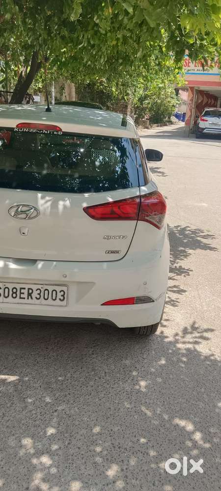 Hyundai I20 Sportz 1.2 Bs-iv, 2015, Diesel
