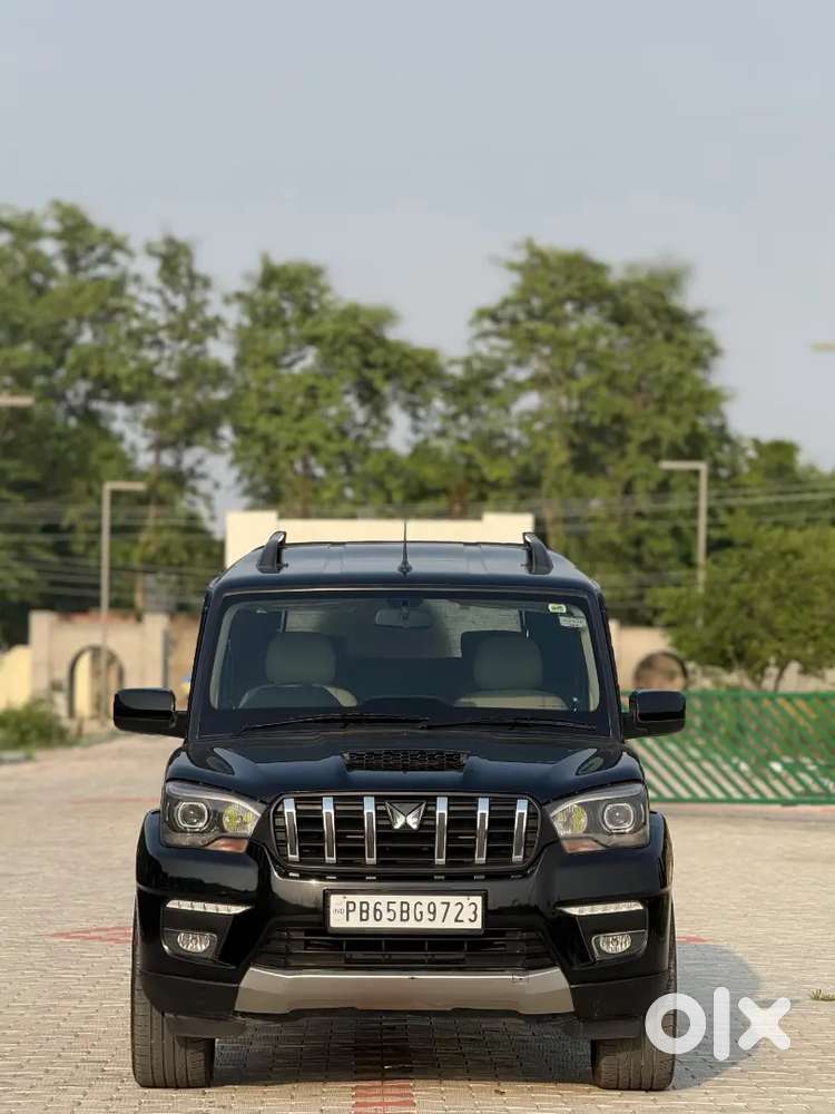 Mahindra Scorpio Classic 2024 - Diesel Manual