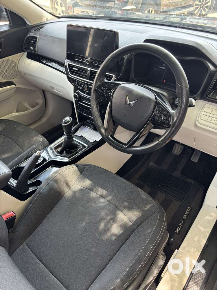 Mahindra Xuv 3xo Ax5 Ds Mt, 2024, Diesel