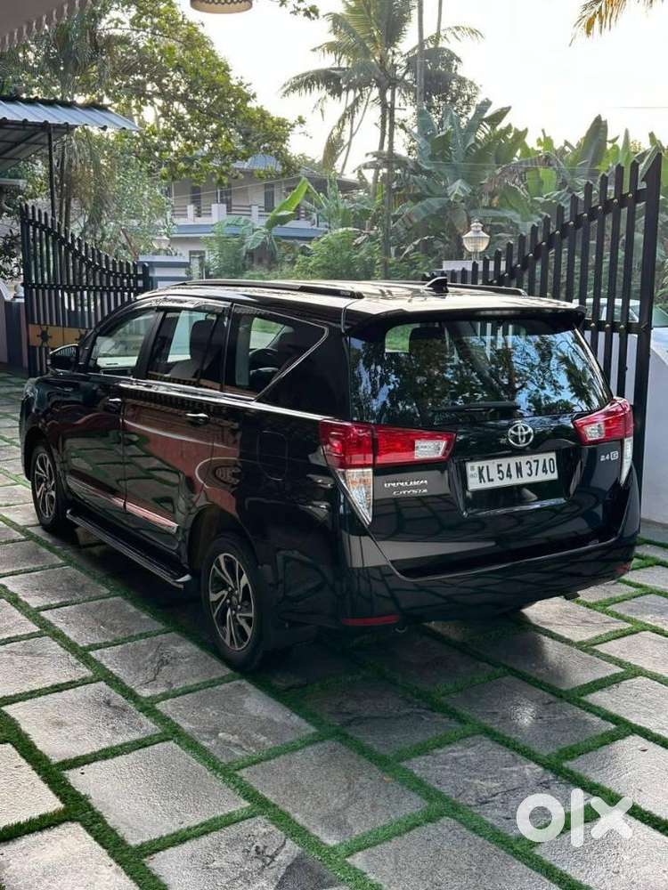 Toyota Innova Crysta 2.7 Gx At 8s, 2021