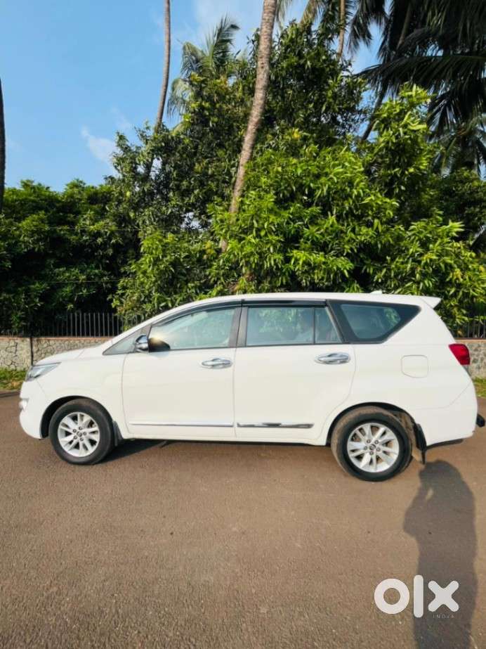 Toyota Innova Crysta 2.8 Gx At, 2016, Diesel