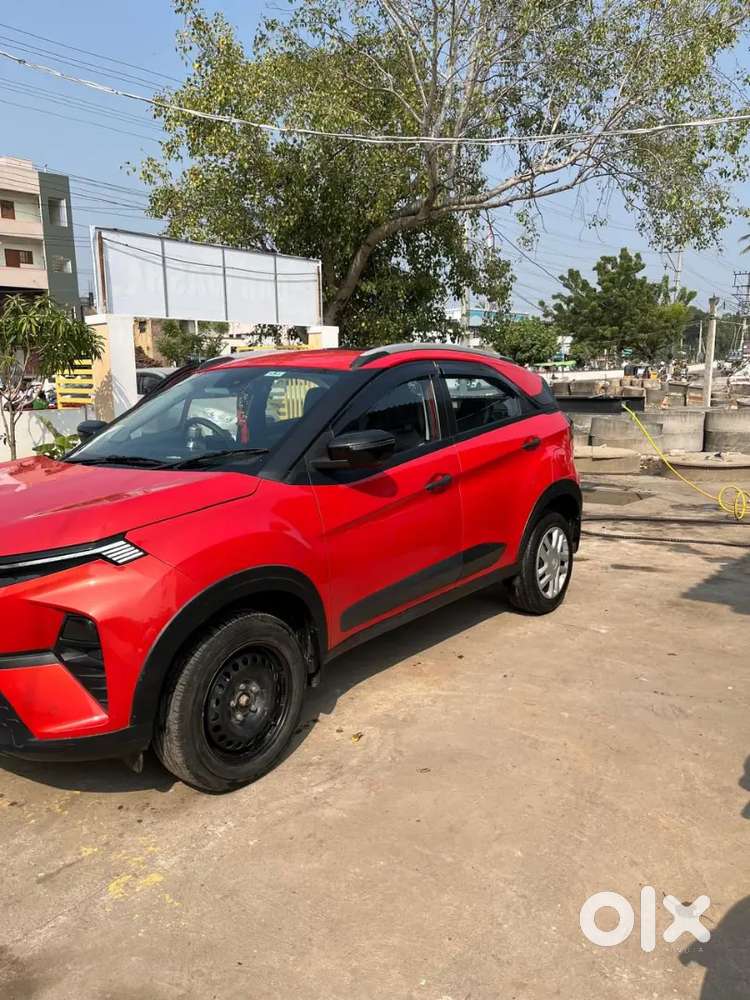Tata Nexon 2024 Petrol 23000 Km Driven, Bharat Number