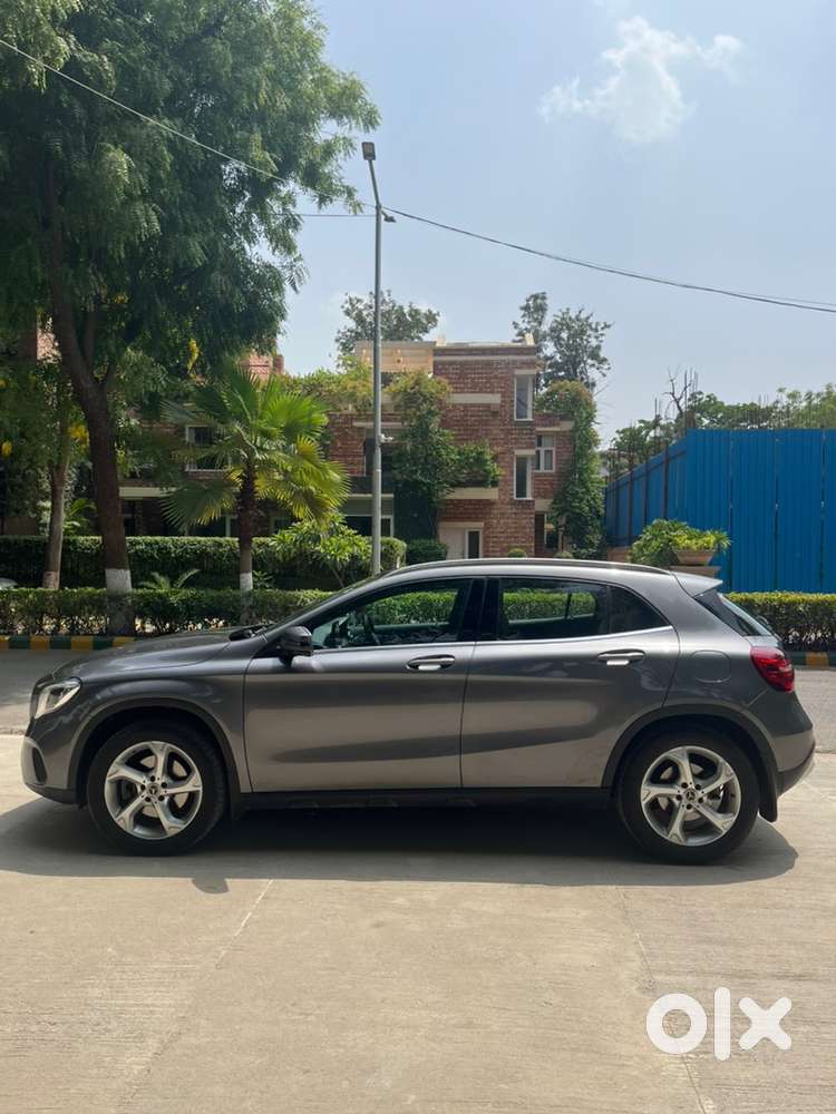 Mercedes-benz Gla 200 Sport Petrol  24000 Kms Driven