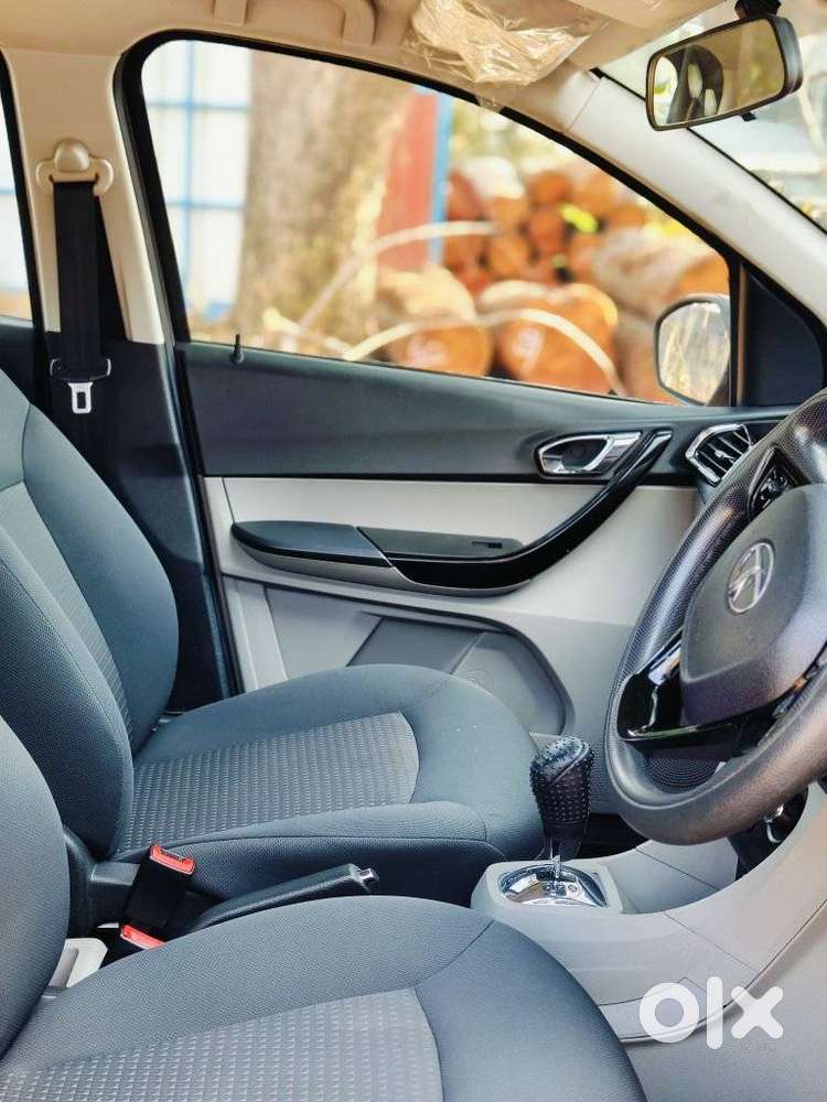 Tata Tiago 1.2 Revotron Xza, 2018, Petrol