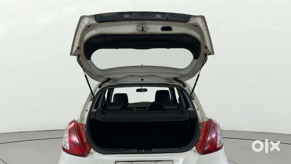 Maruti Suzuki Swift Zxi, 2015, Petrol