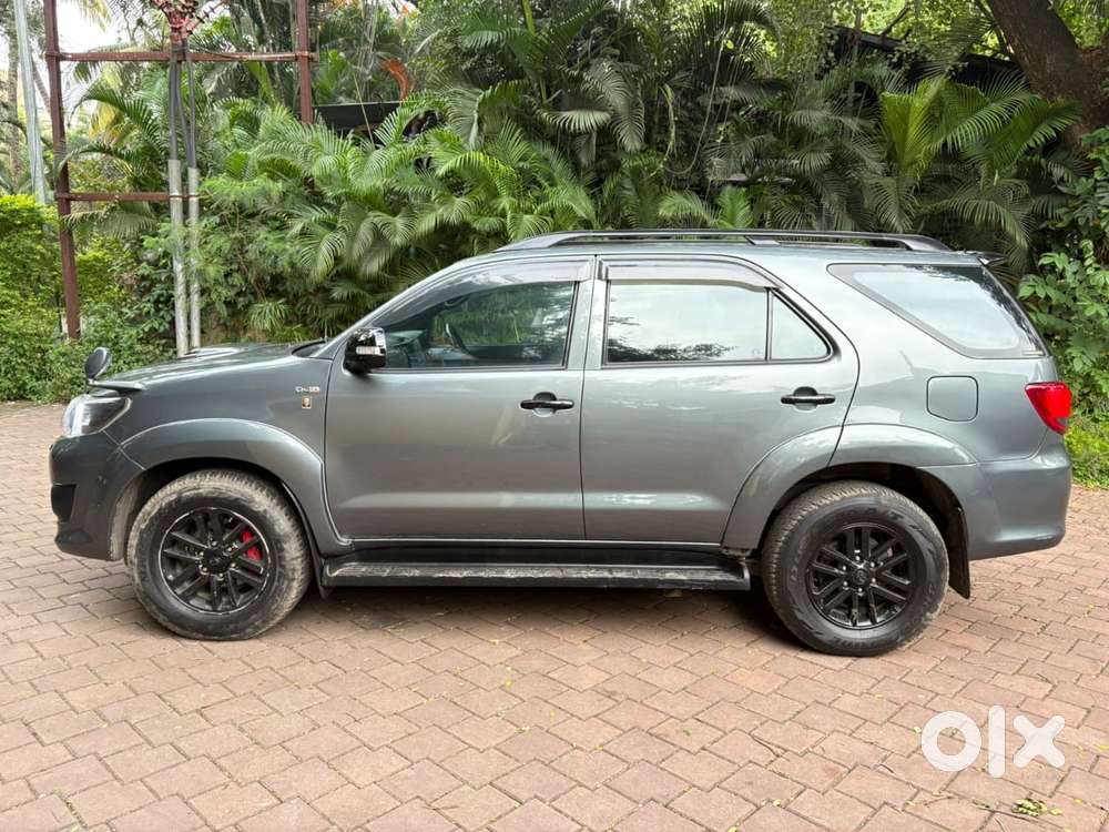 Toyota Fortuner 2011-2016 4x4 Mt, 2012, Diesel