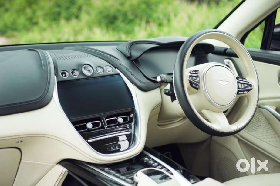 Aston Martin Dbx, 2020, Petrol